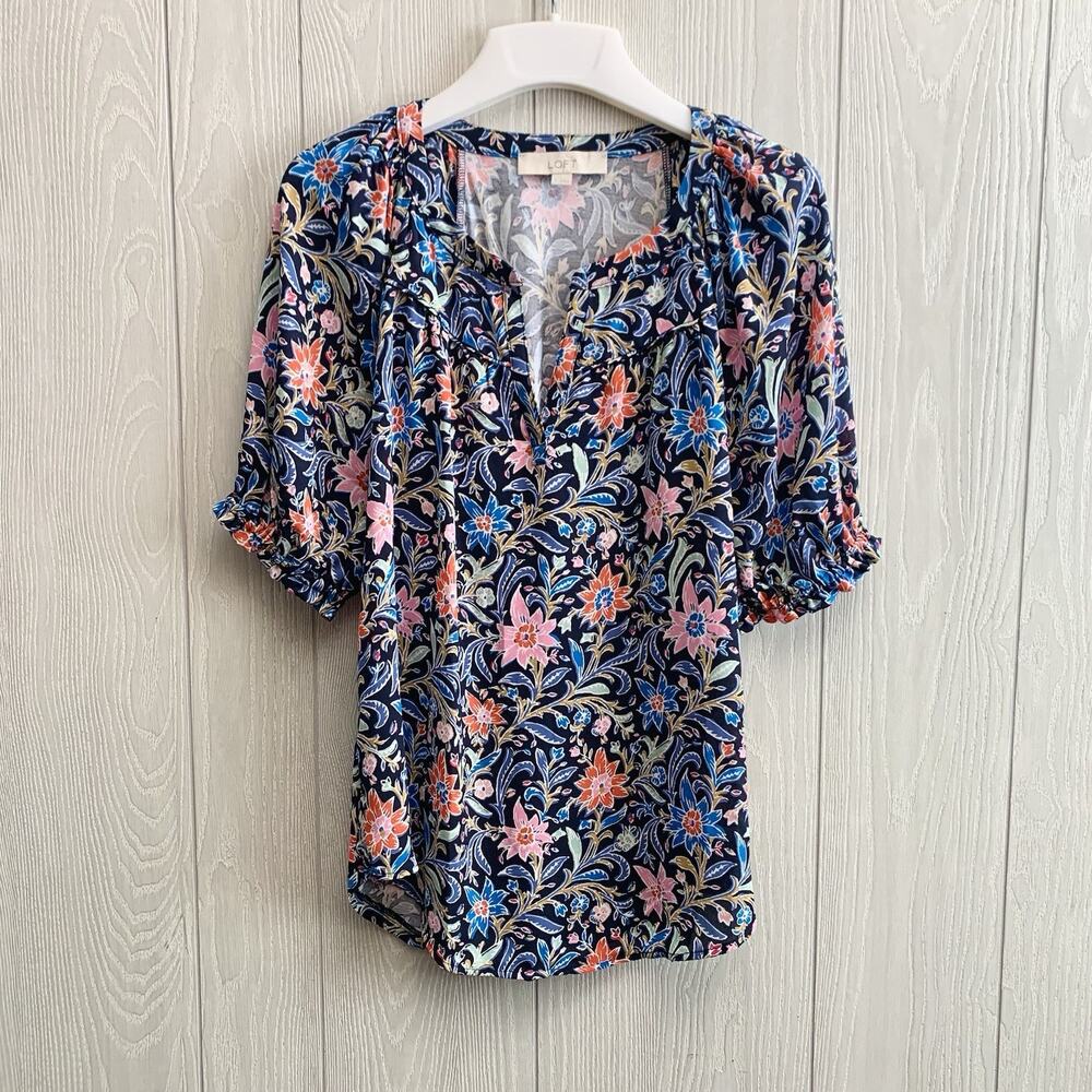 Loft Blue Floral Short Sleeve Top Size Small